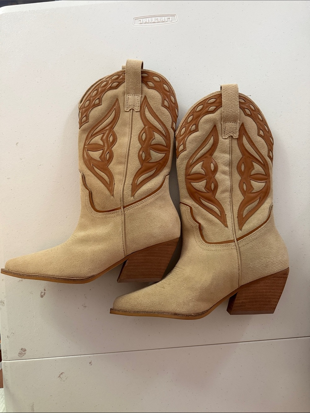 Steve Madden Beige Suede Western Ankle Boots with Tan Stitching